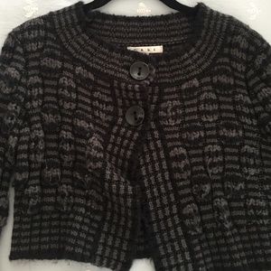 Cabi Grey and black knit cropped sweater